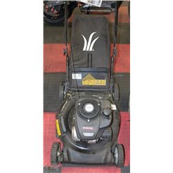 YARD MACHINES LAWNMOWER WITH BAG