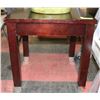 Image 1 : WOOD END TABLE 20"X20"X20"H