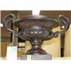 Image 1 : FRUITBOWL CENTERPIECE ON PEDESTAL