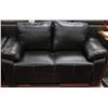 Image 3 : NEW BLACK LEATHERETTE WITH WHITE STITCHING SOFA