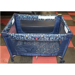 FOLDING PLAYPEN