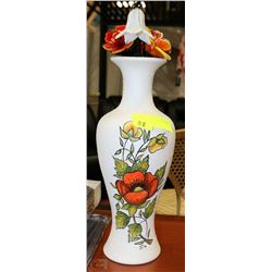 FLOWER VASE WITH DECORATIVE GLASS FLOWERS