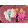 Image 1 : WICKER BASKET PINK FULL OF BARBIES 1960'S WITH