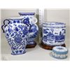 Image 1 : BOMBAY BLUE AND WHITE PORCELAIN ORNAMENTS