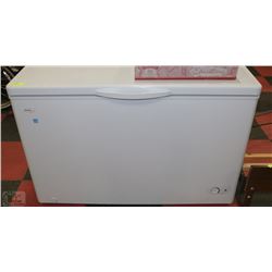 DANBY DESIGNER FREEZER APARTMENT SIZE