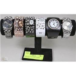 DISPLAY WITH 6 NEW FASHION WATCHES