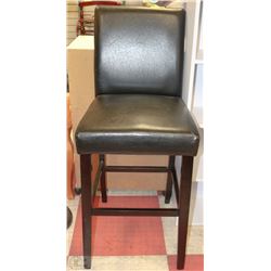 BLACK LEATHERETTE BAR STOOL