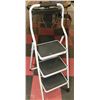 Image 1 : BLACK AND WHITE STEP PAINTERS LADDER