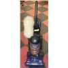 Image 1 : BISSEL BAGLESS PUSH VACUUM WITH ACCESSORIES