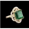 Image 1 : 14KT Yellow Gold 9.30 ctw Emerald and Diamond Ring