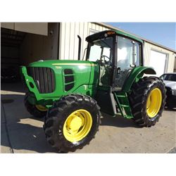 2012 JOHN DEERE 7230 FARM TRACTOR VIN/SN:706570 - MFWD, 3 PTH, PTO, 3 hyd. remotes, ECAB w/ AC, 18.4
