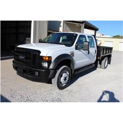 2008 FORD F450 FLATBED TRUCK VIN/SN:1FDXW46R48ED74826 - crew cab, V8 diesel, A/T, 9' steel flatbed w