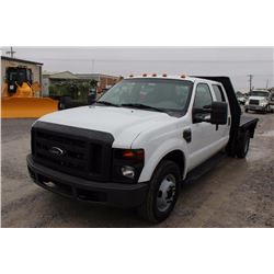 2009 FORD F350 FLATBED TRUCK VIN/SN:1FDWW36R09EA51266 - crew cab, V8 diesel, A/T, odometer reading 1