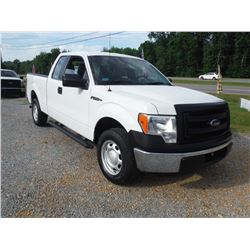 2013 FORD F150 PICKUP TRUCK VIN/SN:1FTEX1CMXDFC14132 - ext. cab, V6 gas, A/T, AC, odometer reading 5