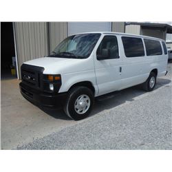 2013 FORD E350 PASSENGER VAN VIN/SN:1FBSS3BL9DDB08535 - V8 gas, A/T, AC, 15 passenger, odometer read