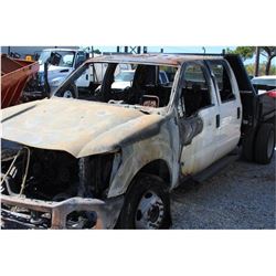 2016 FORD F450 FLATBED TRUCK VIN/SN:1FD0W4GYXGEB33388 - crew cab, V10 gas, A/T, steel flatbed w/ sid