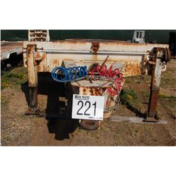 2002 BETTER BILT TILT TRAILER VIN/SN:41NFP283621000398 - tri-axle, 24T, 28' length, landing gear, 23