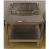 Image 1 : S/S TABLE 26X35X23" WITH 4 RACKS