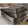 Image 1 : LOT OF 4 BAKING PANS