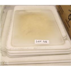 LOT OF MEDIUM SIZED CUTTING BOARDS