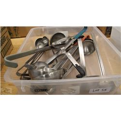 PLASTIC INSERT WITH SERVING LADLES