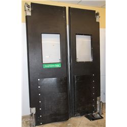 PAIR OF SWING DOORS 64x92"