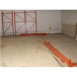LOT OF ORANGE PALLET RACKING 3 UPRIGHT/8 CROSS