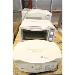 LOT OF GRILL/TOASTER OVEN AND MICROWAVE