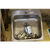Image 1 : ST.STEEL SINK WITH TAP