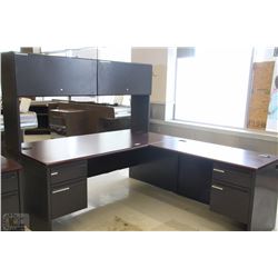 OFFICE DESK WITH RIGHT HAND RUN OFF