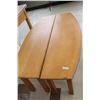 Image 1 : 2 WOOD DISPLAY TABLES