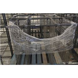 PALLET WITH 2 METRO DISPLAY RACKS