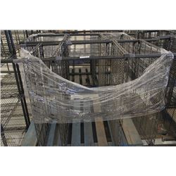 PALLET WITH 2 METRO DISPLAY RACKS