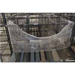 PALLET WITH 2 METRO DISPLAY RACKS