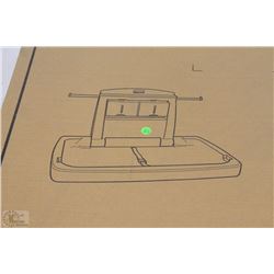 RUBBER MAID HORIZONTAL BABY CHANGING STATION