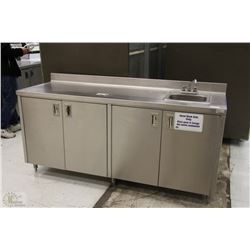 ST. STEEL 4 DOOR CABINET W/SINK 6FTX2FT