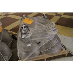PALLET OF METAL HALIDE LIGHTS