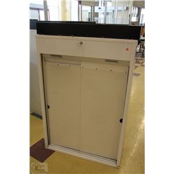 LOCKING CIGARETTE CABINET - ON CHOICE