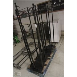 PALLET OF SIGN HOLDERS