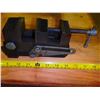 Image 2 : Drill Pres Vise, No name