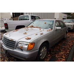 1992 MERCEDES 500, 4 DOOR SEDAN, GREY, VIN # WDBGA51E4NA078395