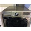 Image 2 : LG TRUE STEAM TRUE BALANCE STAINLESS STEEL FRONT LOAD  WASHING MACHINE