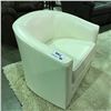 Image 2 : WHITE LEATHER SWIVEL ACCENT CHAIR