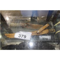 2 HUNTING KNIVES IN SLEEVES