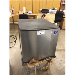 MANITOWAC SD0322A ICE MAKER WITHOUT STORAGE
