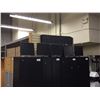 Image 2 : LOT OF 16 DELL 19" LCD MONITORS