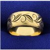 Image 1 : Floral/Nature design Gold Wedding Band