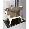 Image 2 : Salesman's Sample US Porcelain Cook Stove