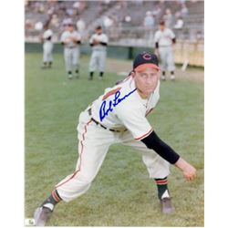 Bob Lemon Signed Cleveland Indians Vintage 8X10 Photo (Deceased-Full Body Pose)