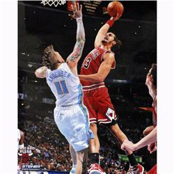 Joakim Noah Dunk Over Chris Anderson Vertical 16X20 Photo Uns (Getty# 107163465)